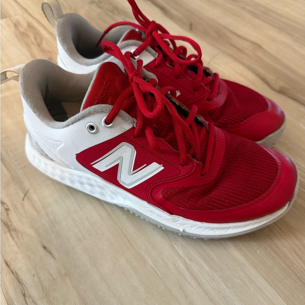 New Balance unisex turf cleats